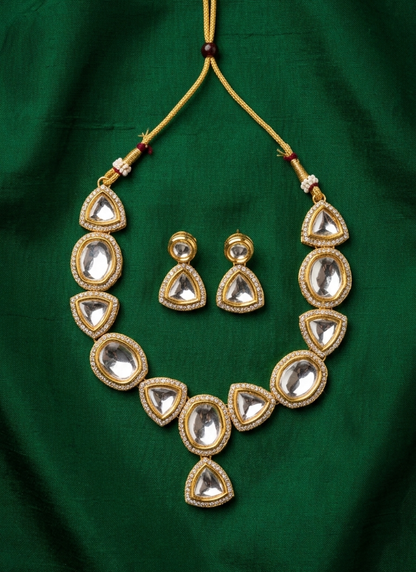 Seevee Fashion Gold Plated Kundan Stone Choker Necklace Set